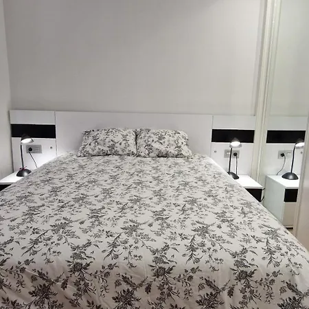 Alarcon 23 - Para 5 Pax Apartment *